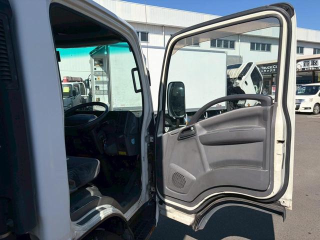 Isuzu ELF 2014